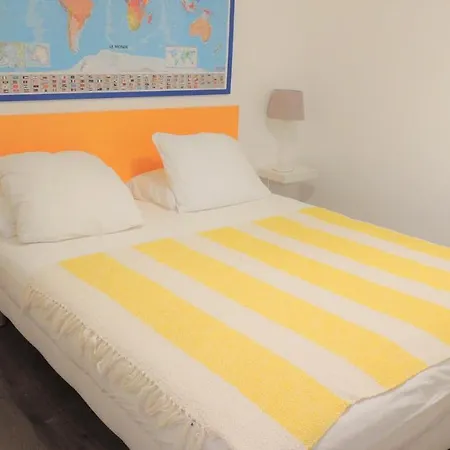 아파트 Very Nice With Sea View Ideally Located At 750m From The Port And Shops.