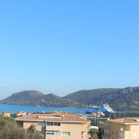 아파트 Very Nice With Sea View Ideally Located At 750m From The Port And Shops.